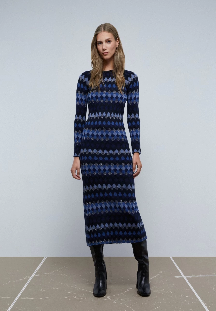 "ScalpersCompany Women's Diamond Textured Weave Dress - Elegant Feminine Fashion"