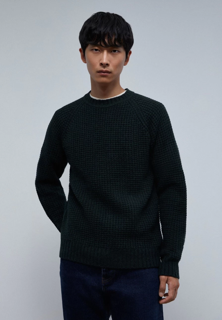 "ScalpersCompany Men's Textured Knit Sweater with Raglan Sleeves"