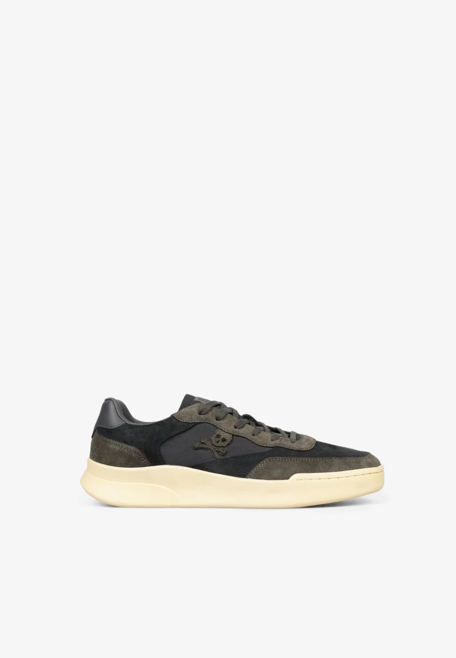 "ScalpersCompany Men's Nappa Leather Skull Sneakers – Premium Gothic Style Shoes"