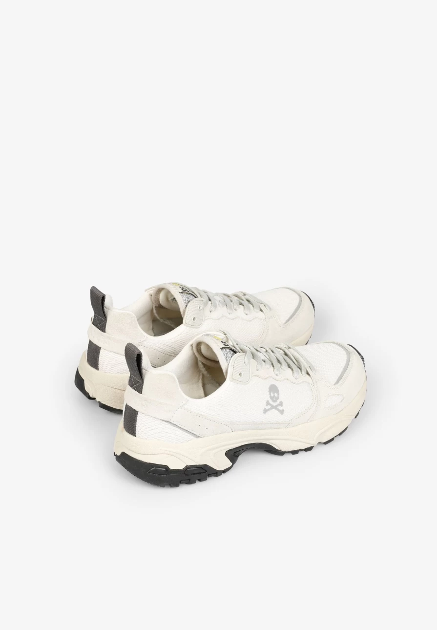 "ScalpersCompany Men's Lightweight Sneakers with Pronounced Sole for Comfort & Style"