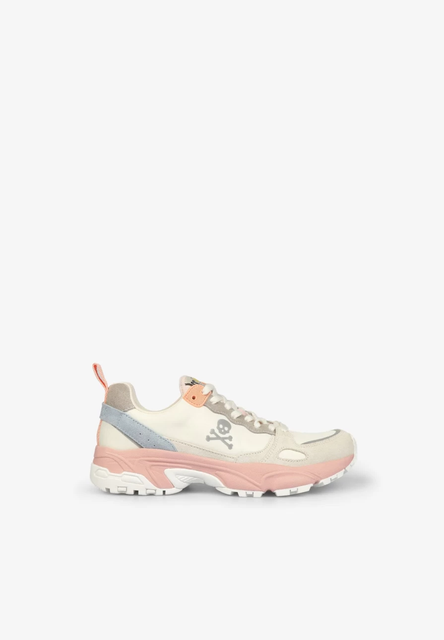 "ScalpersCompany Women's Lightweight Sneakers with Pronounced Sole for Comfort & Style"